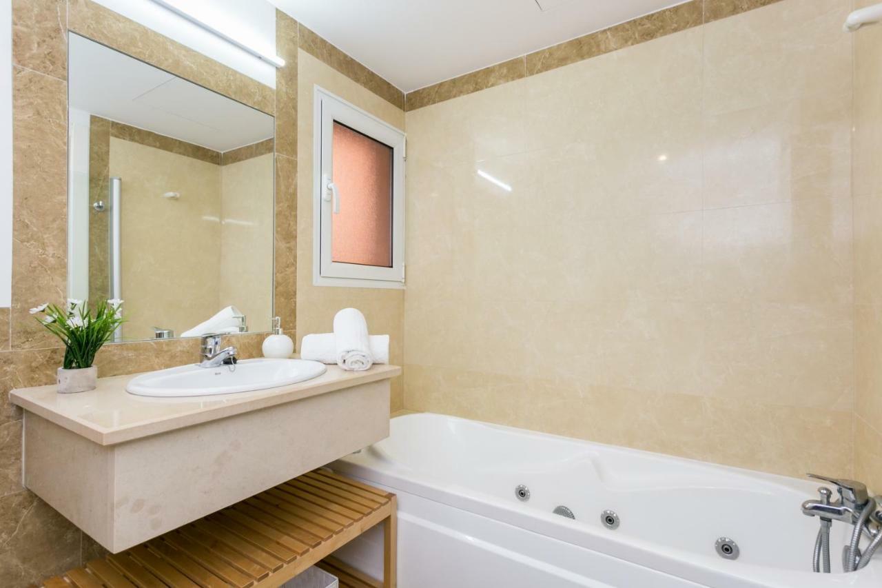 פורטימאו Litoral Mar Dream 17, Beach Front, Free Wi-Fi, Private Parking, Pool מראה חיצוני תמונה