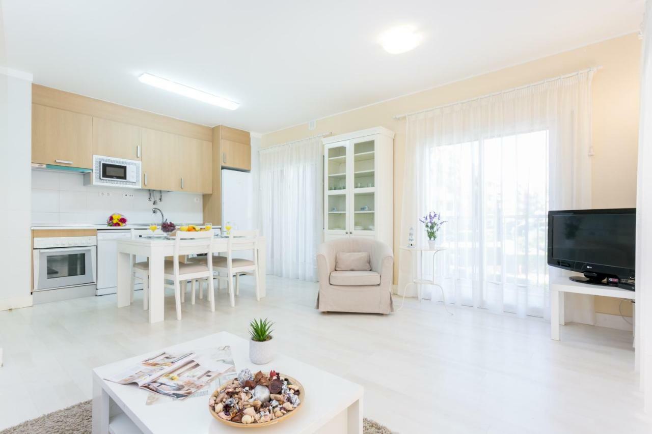 פורטימאו Litoral Mar Dream 17, Beach Front, Free Wi-Fi, Private Parking, Pool מראה חיצוני תמונה